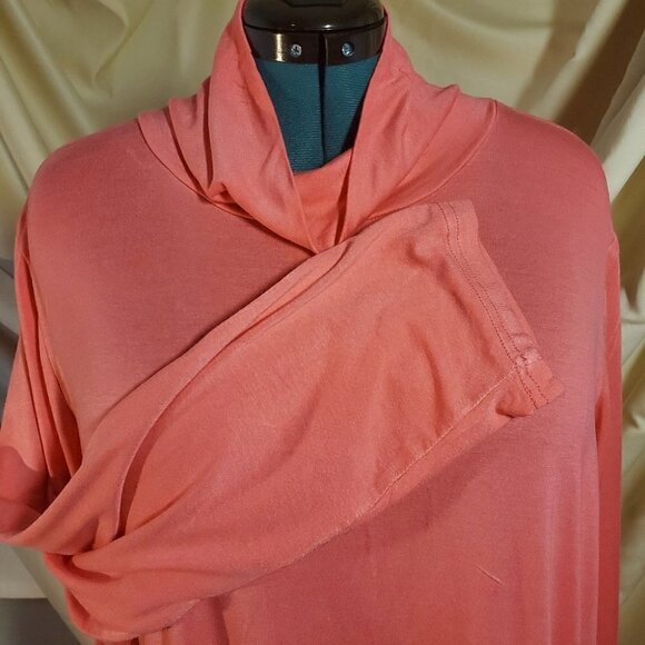 0096. NWOTs ~ Denim 24/7 ~ X-Long Pink Silky T-Neck ~ 18-20 - Picture 4 of 8